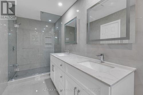 Upper - 3471 Chartrand Crescent, Mississauga, ON - Indoor Photo Showing Bathroom