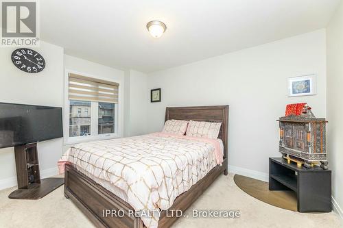 7 Dalbeattie Drive, Brampton, ON - Indoor Photo Showing Bedroom