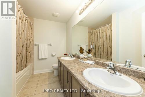 7 Dalbeattie Drive, Brampton, ON - Indoor Photo Showing Bathroom