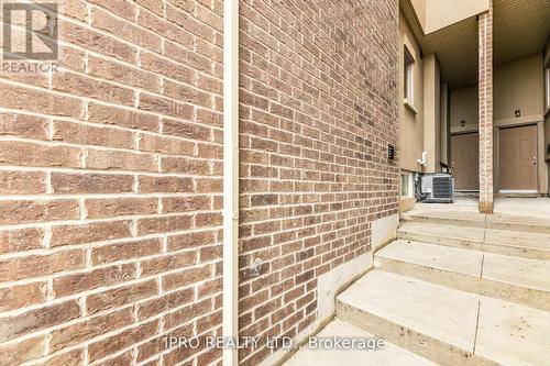 7 Dalbeattie Drive, Brampton, ON - 