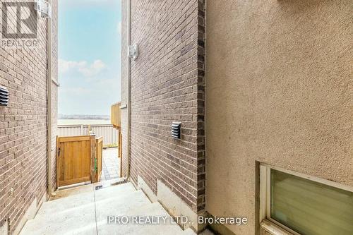 7 Dalbeattie Drive, Brampton, ON - Outdoor