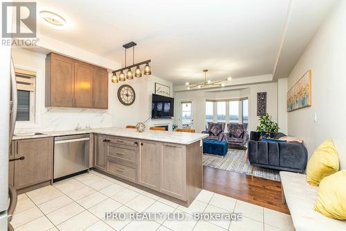 7 Dalbeattie Drive, Brampton, ON - Indoor Photo Showing Kitchen