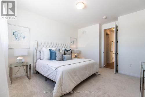 3300 Mariner Passage, Oakville, ON - Indoor Photo Showing Bedroom