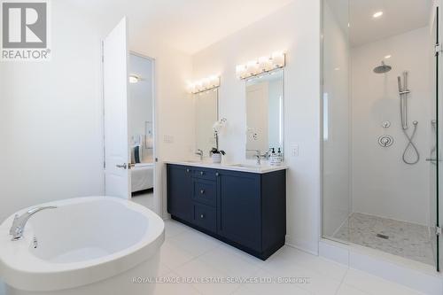 3300 Mariner Passage, Oakville, ON - Indoor Photo Showing Bathroom