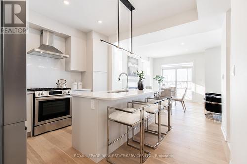 3300 Mariner Passage, Oakville, ON - Indoor Photo Showing Kitchen With Stainless Steel Kitchen With Upgraded Kitchen