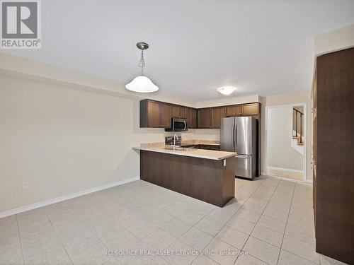 26 Cloy Drive, Thorold, ON - Indoor Photo Showing Kitchen