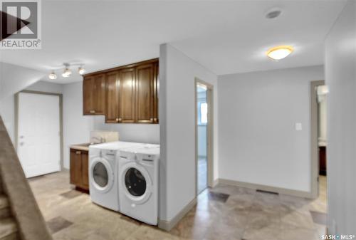 1651 Marshal Crescent, Moose Jaw, SK - Indoor Photo Showing Laundry Room