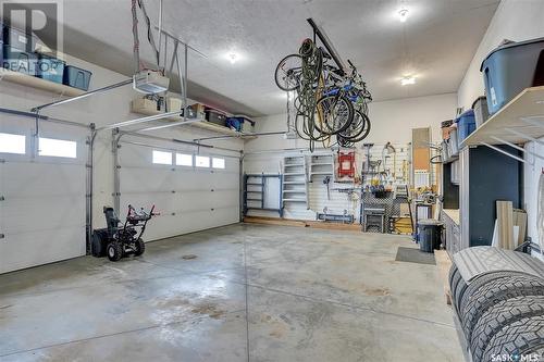 192 Wellington Drive, Moose Jaw, SK - Indoor Photo Showing Garage