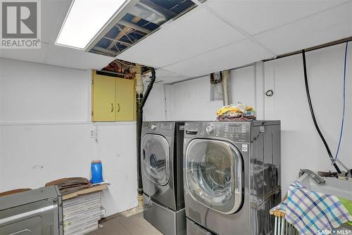 1103 Simpson Avenue, Moose Jaw, SK - Indoor Photo Showing Laundry Room