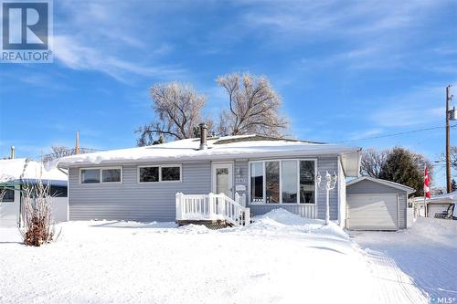 1103 Simpson Avenue, Moose Jaw, SK - Outdoor With Facade