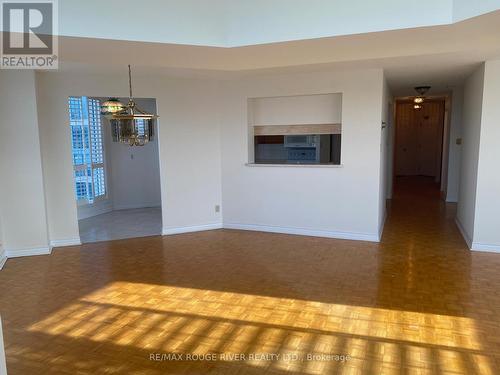 607 - 360 Watson Street, Whitby (Port Whitby), ON - Indoor Photo Showing Living Room