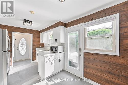 33 Holcolm Road, Toronto, ON - Indoor Photo Showing Kitchen