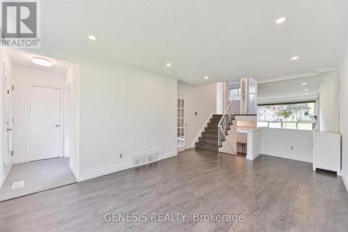 33 Holcolm Road, Toronto, ON - Indoor Photo Showing Other Room