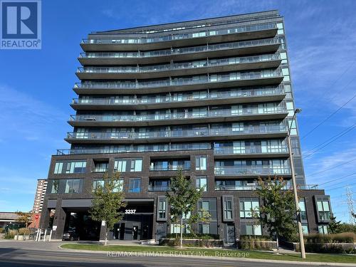 1113 - 3237 Bayview Avenue, Toronto, ON - Outdoor With Balcony With Facade