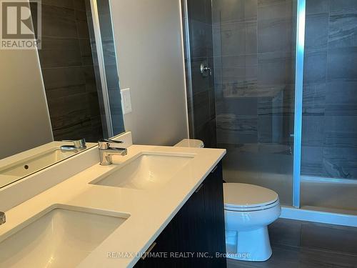 1113 - 3237 Bayview Avenue, Toronto, ON - Indoor Photo Showing Bathroom