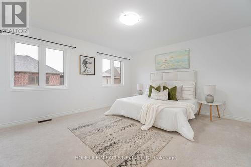 2885 Foxden Square, Pickering, ON - Indoor Photo Showing Bedroom