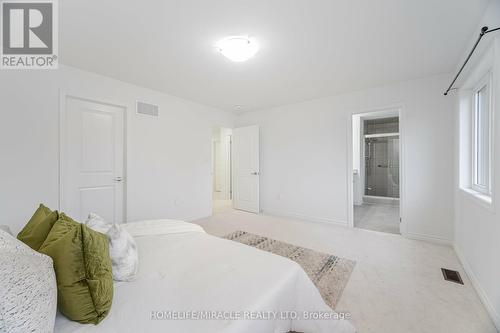 2885 Foxden Square, Pickering, ON - Indoor Photo Showing Bedroom