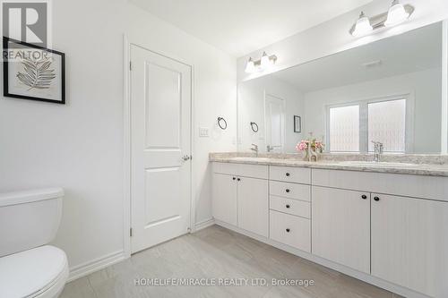 2885 Foxden Square, Pickering, ON - Indoor Photo Showing Bathroom