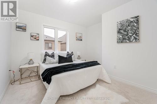 2885 Foxden Square, Pickering, ON - Indoor Photo Showing Bedroom