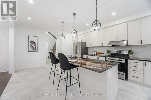 2885 Foxden Square, Pickering, ON - Indoor Photo Showing Kitchen With Upgraded Kitchen