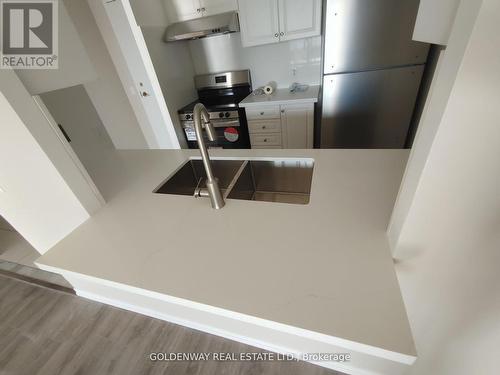 812 - 2628 Mccowan Road, Toronto, ON - Indoor Photo Showing Kitchen