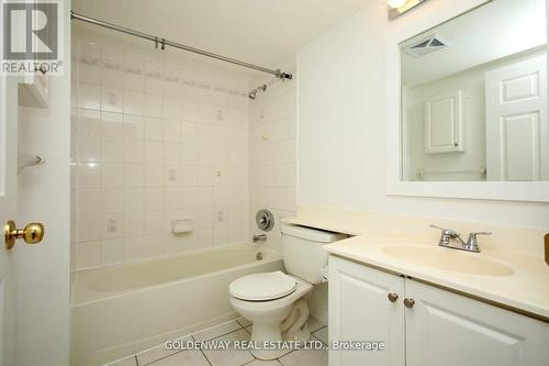 812 - 2628 Mccowan Road, Toronto, ON - Indoor Photo Showing Bathroom