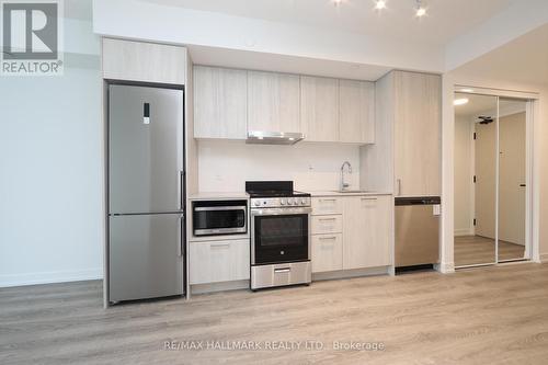 1101 - 195 Commerce Street, Vaughan, ON - Indoor Photo Showing Kitchen