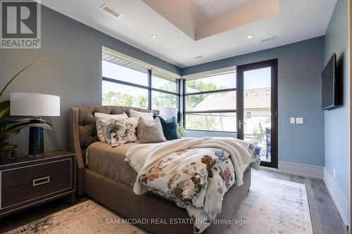 33 Wenonah Drive, Mississauga, ON - Indoor Photo Showing Bedroom