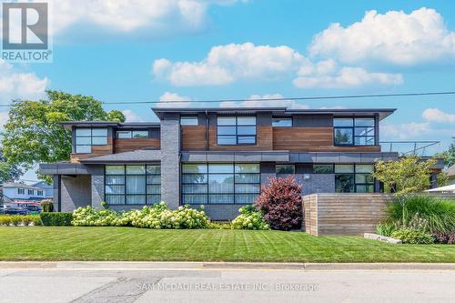 33 Wenonah Drive, Mississauga, ON - Outdoor With Facade