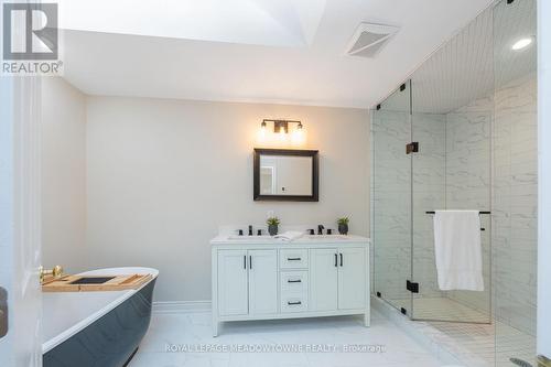 13055 Fourth Line, Milton, ON - Indoor Photo Showing Bathroom