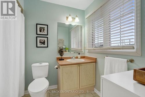 143 Sproule Drive, Barrie, ON - Indoor Photo Showing Bathroom