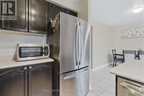 143 Sproule Drive, Barrie, ON - Indoor Photo Showing Kitchen