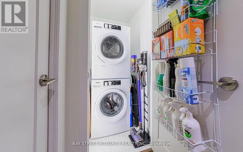 2323 - 9 Mabelle Avenue, Toronto, ON - Indoor Photo Showing Laundry Room