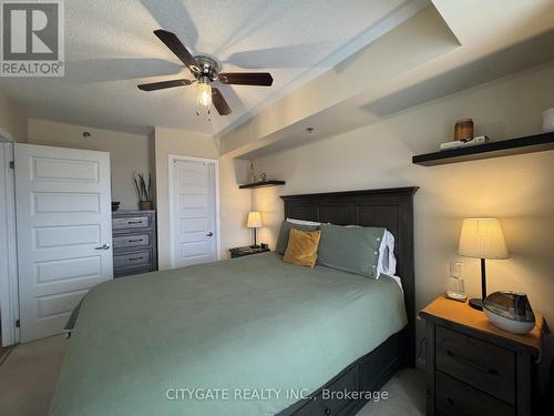 413 - 3060 Rotary Way, Burlington, ON - Indoor Photo Showing Bedroom