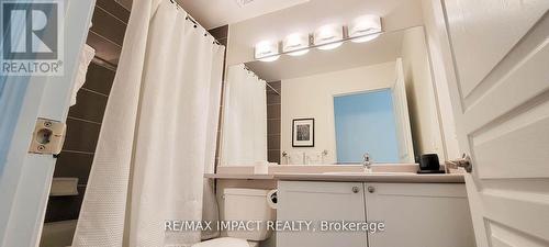 603 - 3525 Kariya Drive, Mississauga, ON - Indoor Photo Showing Bathroom