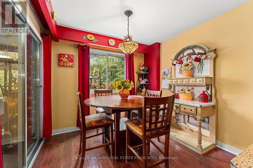 39 Maplewood Road, Mississauga, ON - Indoor Photo Showing Dining Room