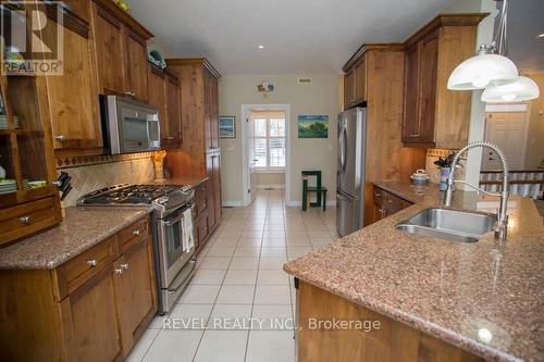 15 Burton Avenue, Brant, ON - Indoor Photo Showing Kitchen With Double Sink