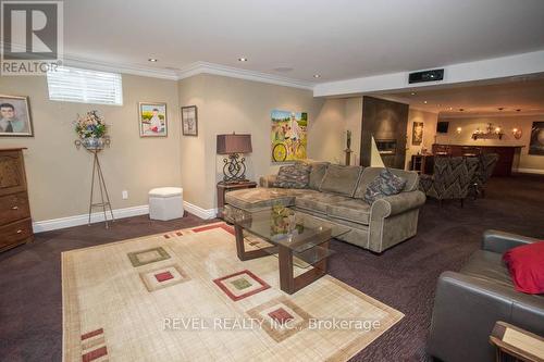 15 Burton Avenue, Brant, ON - Indoor Photo Showing Living Room