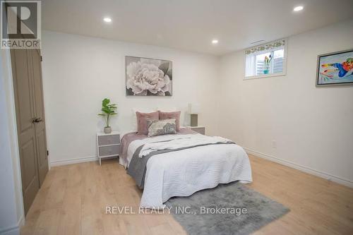 15 Burton Avenue, Brant, ON - Indoor Photo Showing Bedroom