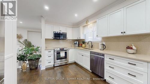 48 Bayview Drive, Grimsby, ON - Indoor Photo Showing Kitchen With Stainless Steel Kitchen With Double Sink