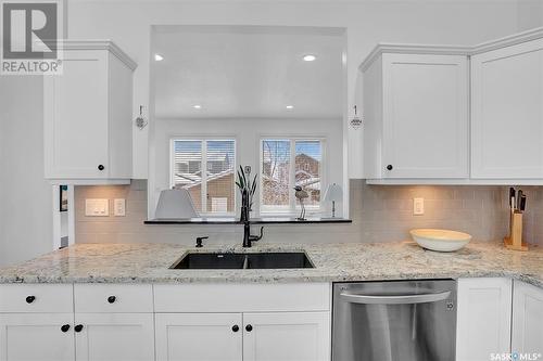 3326 Elgaard Drive, Regina, SK - Indoor Photo Showing Kitchen