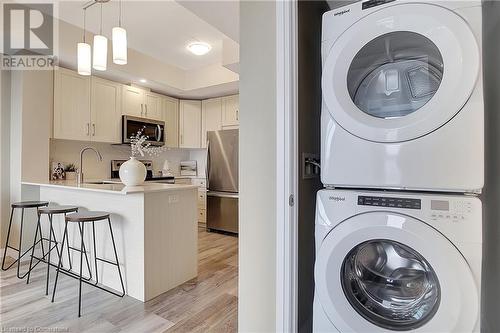 60 Charles Street Unit# 2403, Kitchener, ON - Indoor Photo Showing Laundry Room