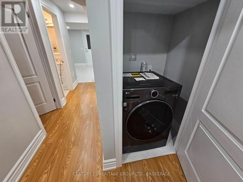 B - 1263 Rolph Terrace, Milton (1023 - Be Beaty), ON - Indoor Photo Showing Laundry Room