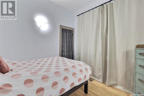 3438 Victoria Avenue, Regina, SK - Indoor Photo Showing Bedroom