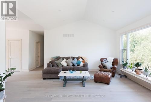 Lot 21 Ellwood Crescent, Galway-Cavendish And Harvey, ON - Indoor Photo Showing Living Room