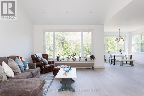 Lot 21 Ellwood Crescent, Galway-Cavendish And Harvey, ON - Indoor Photo Showing Living Room