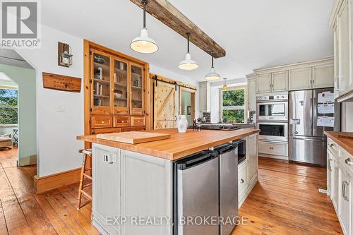 121 Bullfrog Bay Road, Leeds & The Thousand Islands, ON - Indoor Photo Showing Kitchen