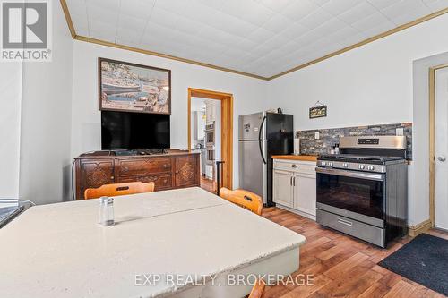 121 Bullfrog Bay Road, Leeds & The Thousand Islands, ON - Indoor Photo Showing Kitchen