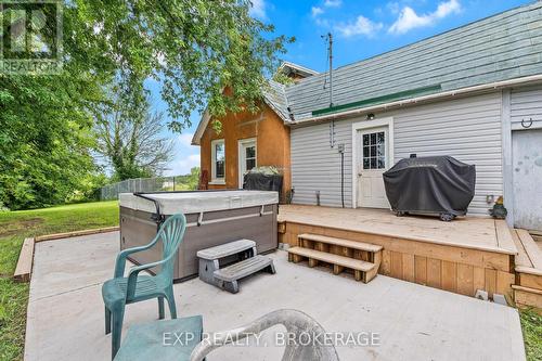 121 Bullfrog Bay Road, Leeds & The Thousand Islands, ON - Outdoor With Deck Patio Veranda With Exterior