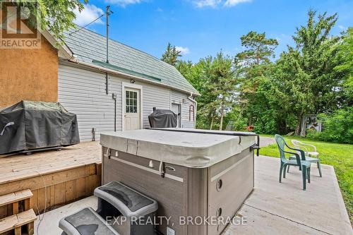 121 Bullfrog Bay Road, Leeds & The Thousand Islands, ON - Outdoor With Deck Patio Veranda With Exterior